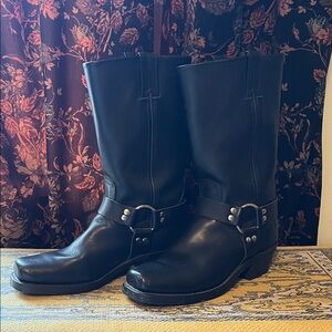 FRYE Harness boot size 10